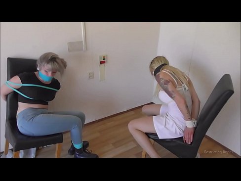 ❤️ Kev quav yeeb quav tshuaj / khi thiab gagged / damsel nyob rau hauv kev nyuaj siab ️  porno  ntawm peb